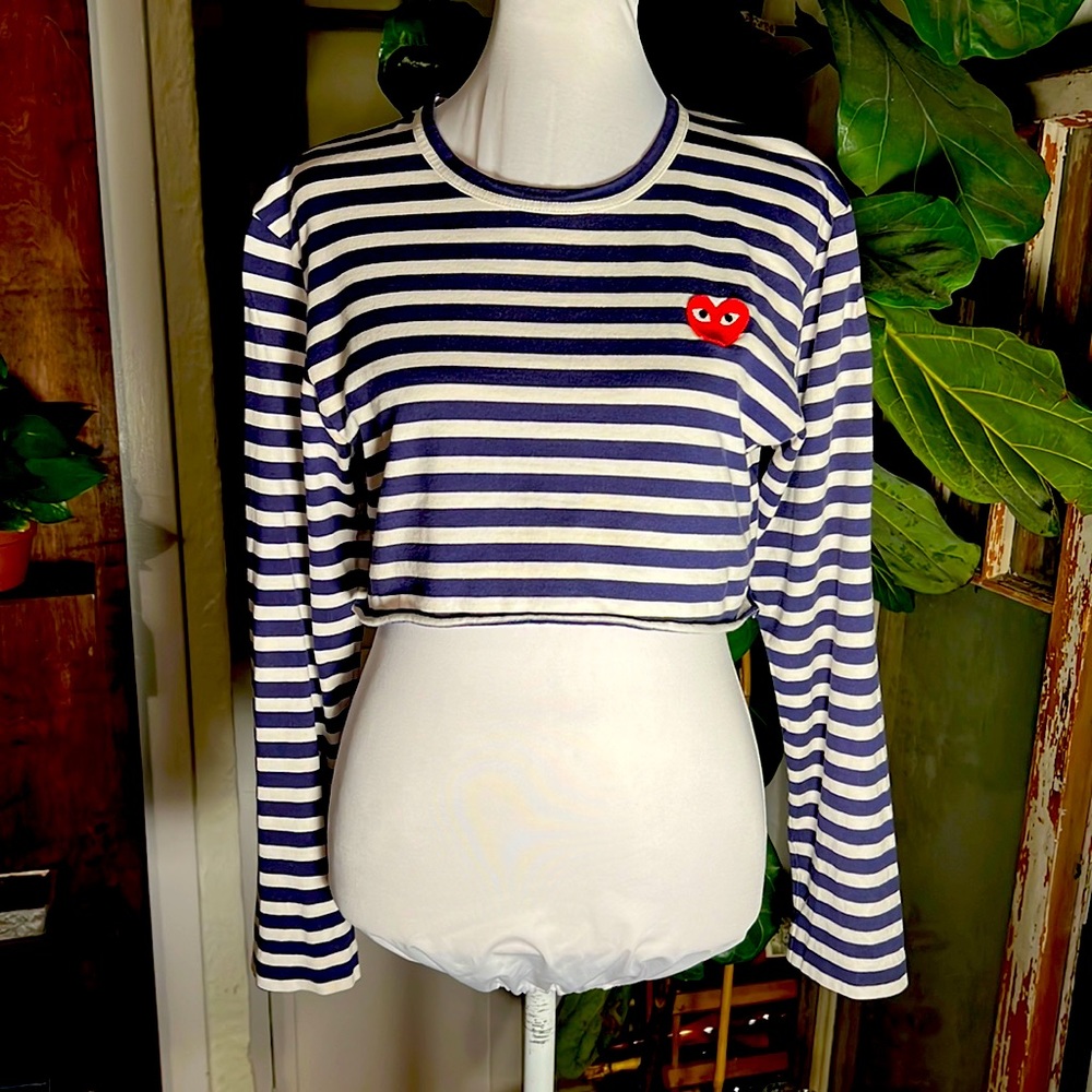 Comme des Garcons PLAY
Striped Red Heart Long-Sleeve Shirt
